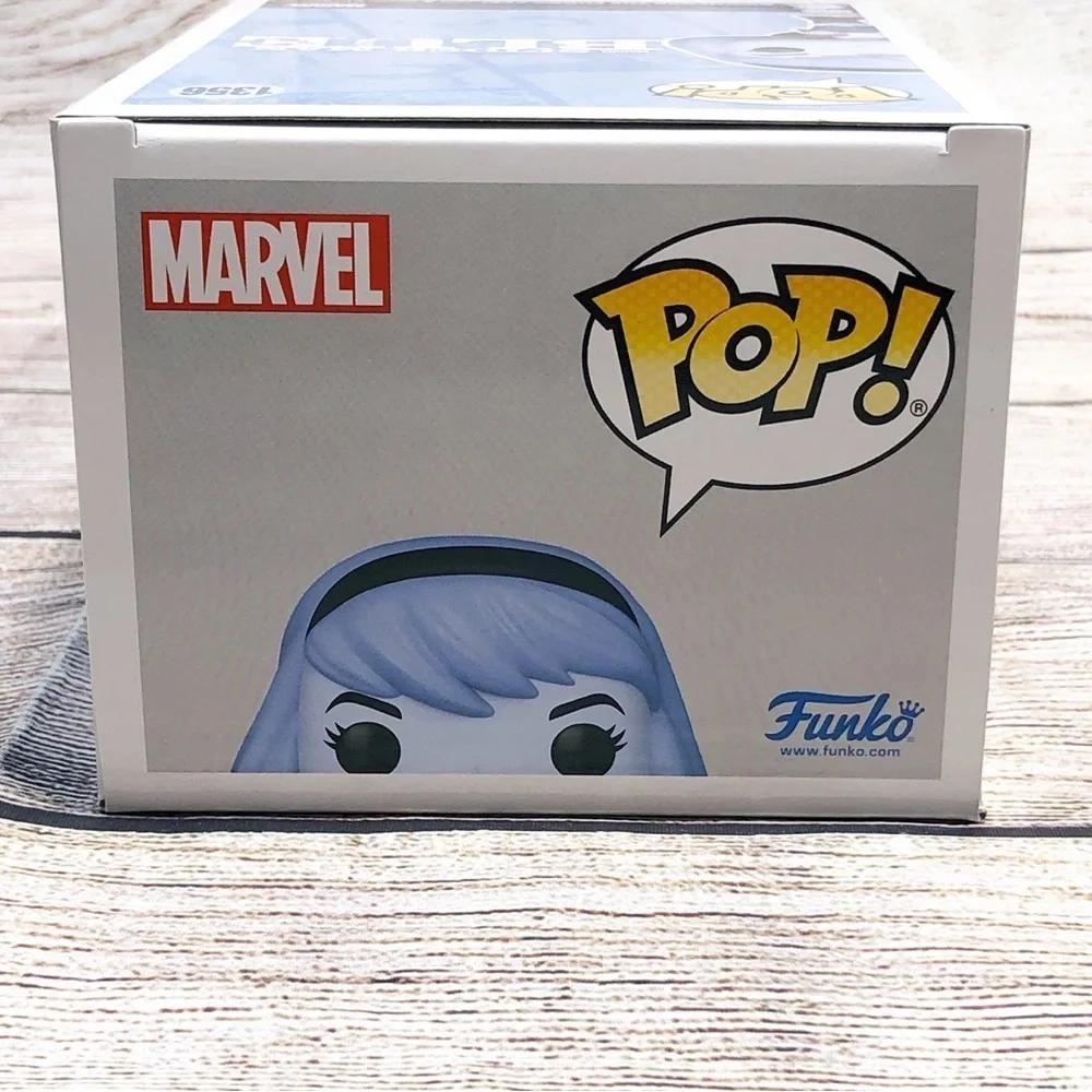 Funko Pop Spider-Man Blue Gwen Stacy Marvel Collector Corps #1356 - Picture 5 of 8